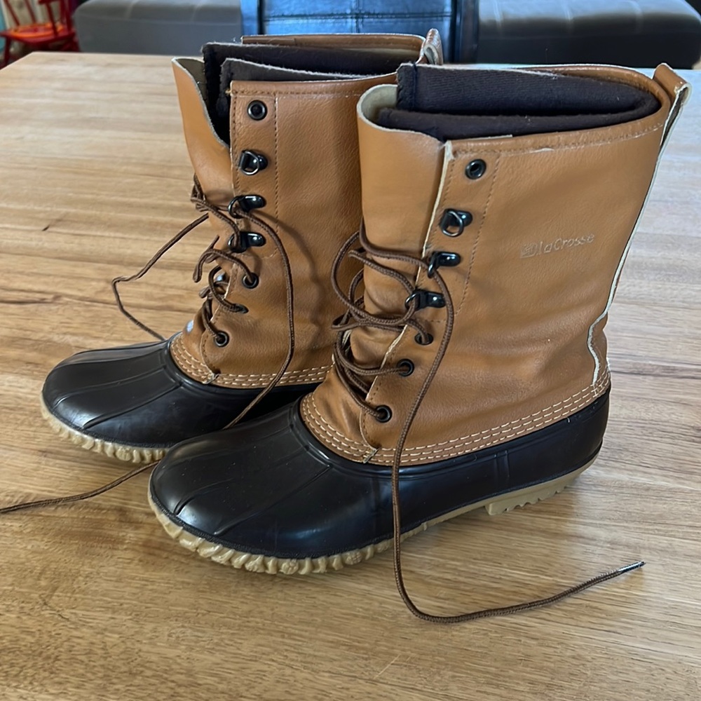Duck boots